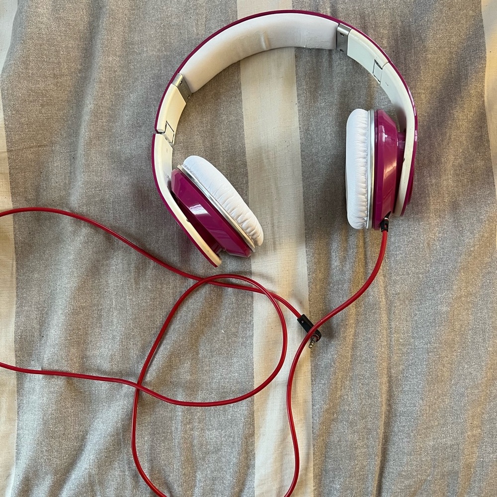 Beats by Dre Pink